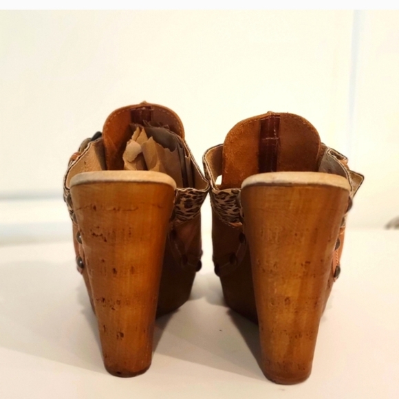 SBICCA VINTAGE COLLECTION LEATHER TAN CLOG WEDGE SIZE 8 - Picture 6 of 9